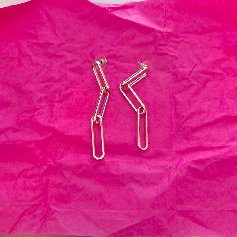 Gold earrings